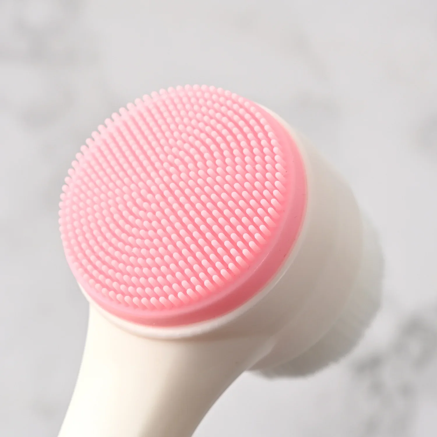 Brosse nettoyante pour le visa - Silicone Face Scrubber Electric avis et prix